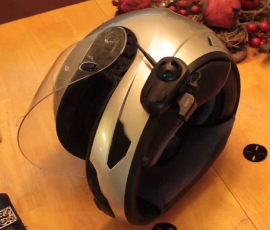Shark shkmhf6 Bluetooth motorcycle intercom (set of 2 headsets) Full Duplex - mounted on helmet